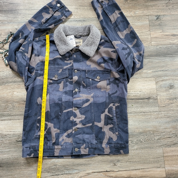 American Vintage Jacket - Picture 15 of 15